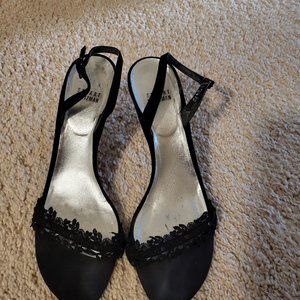 STUART WEITZMAN black strappy sandals